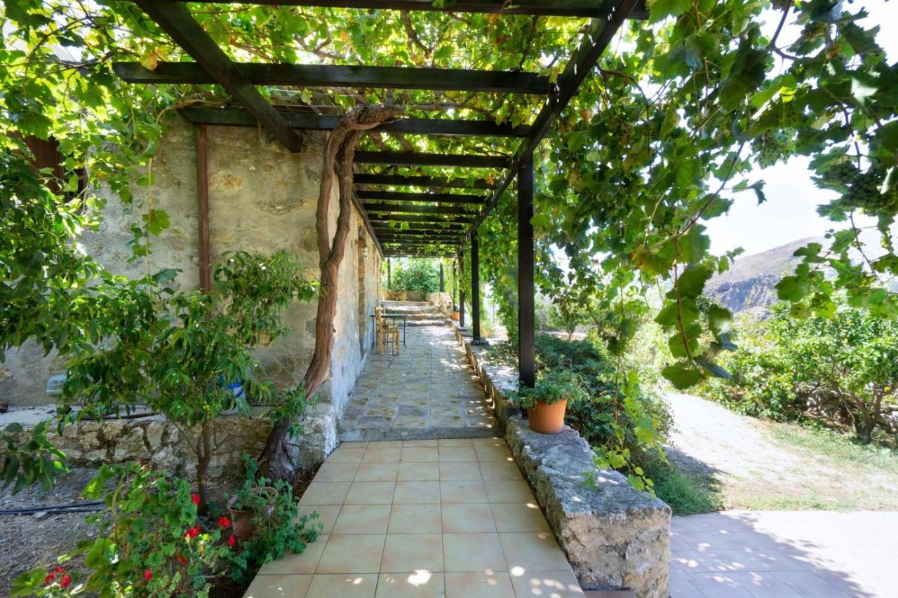 Villa Talos ปาไลโอโกรา ภายนอก รูปภาพ